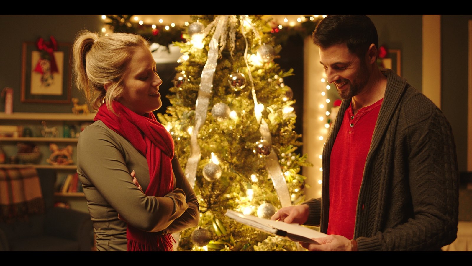 Still from CHRISTMAS IN MISTLETOE